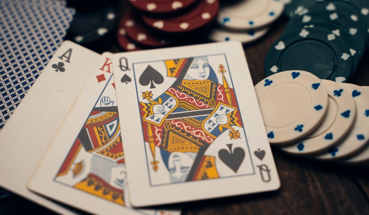 AK翻前要不要3bet - AK翻前要不要3bet?实战解析三大决策场景与范围构建